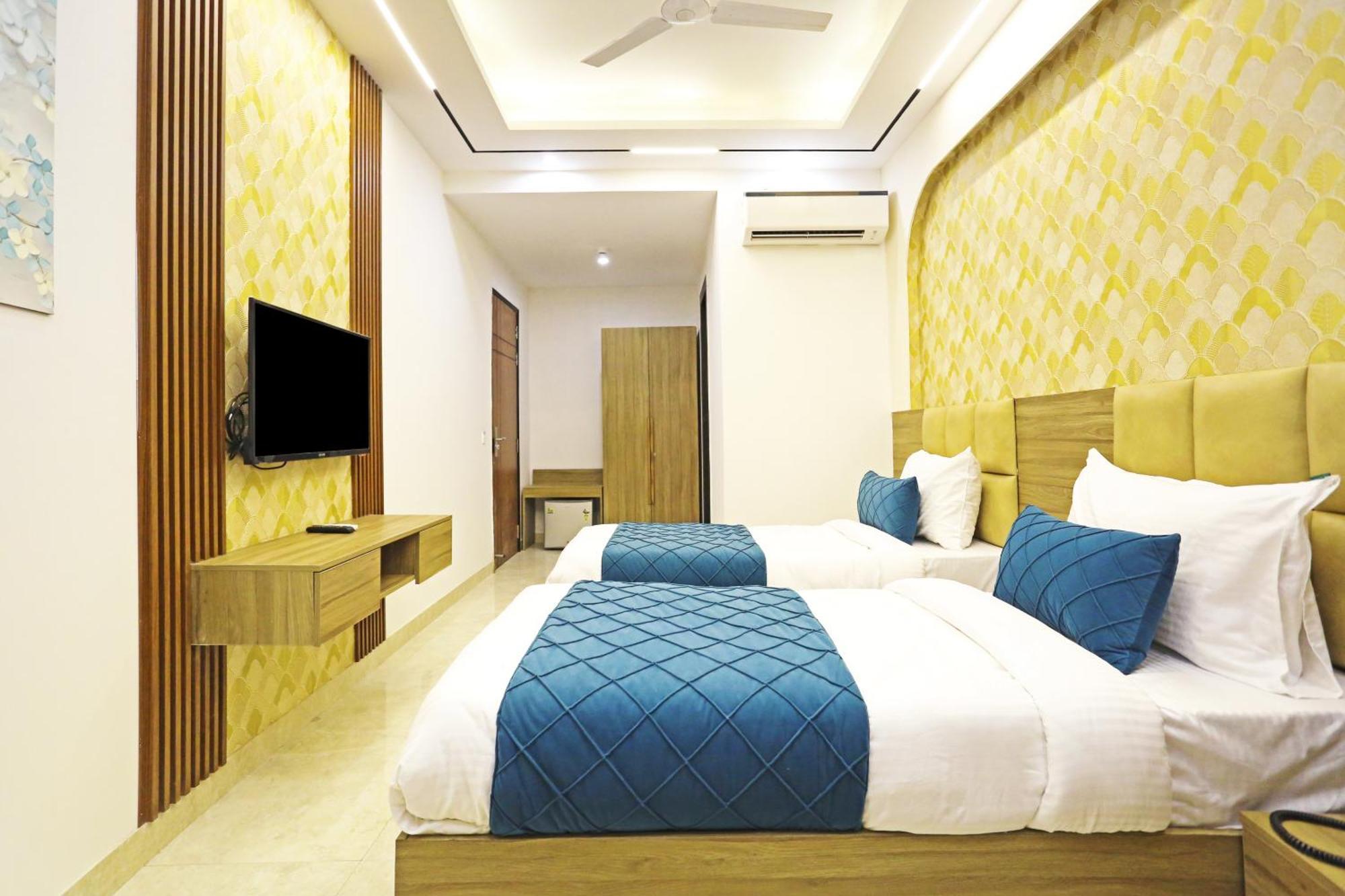 Hotel Hsp Plaza Új-Delhi Kültér fotó