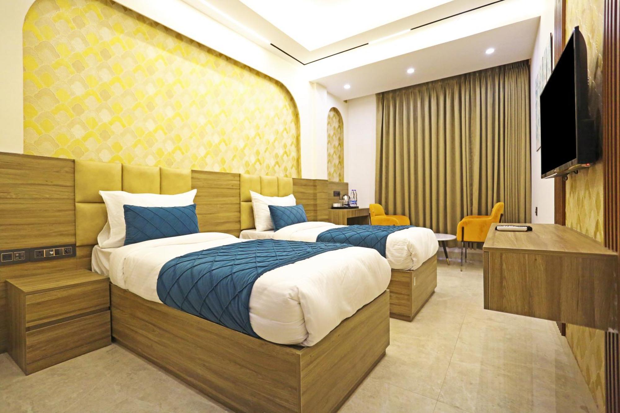 Hotel Hsp Plaza Új-Delhi Kültér fotó