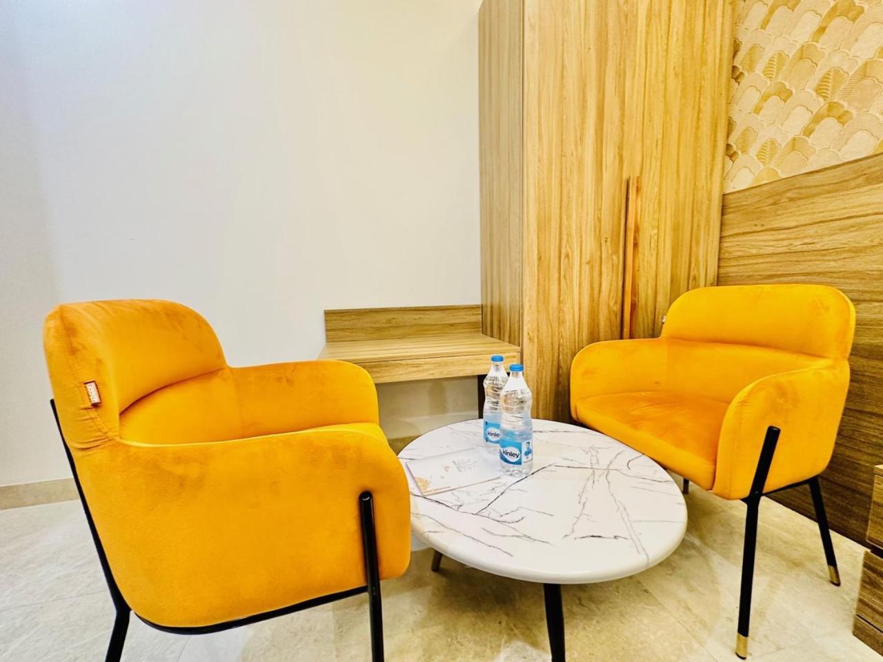 Hotel Hsp Plaza Új-Delhi Kültér fotó