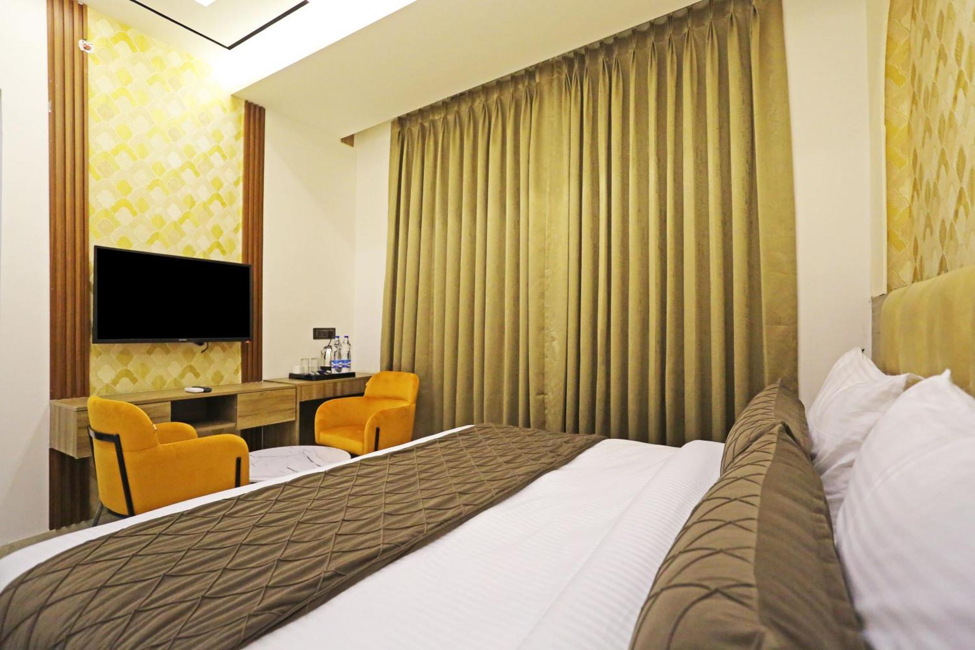 Hotel Hsp Plaza Új-Delhi Kültér fotó