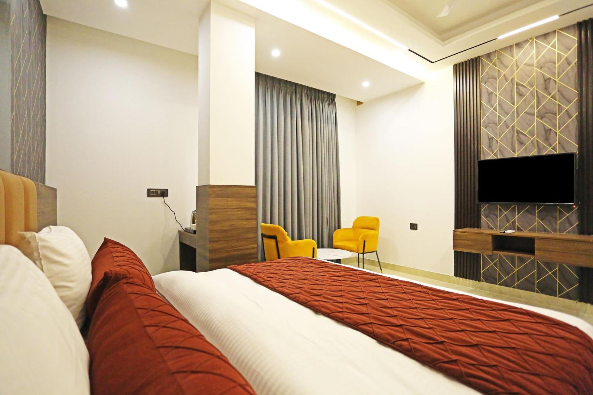 Hotel Hsp Plaza Új-Delhi Kültér fotó