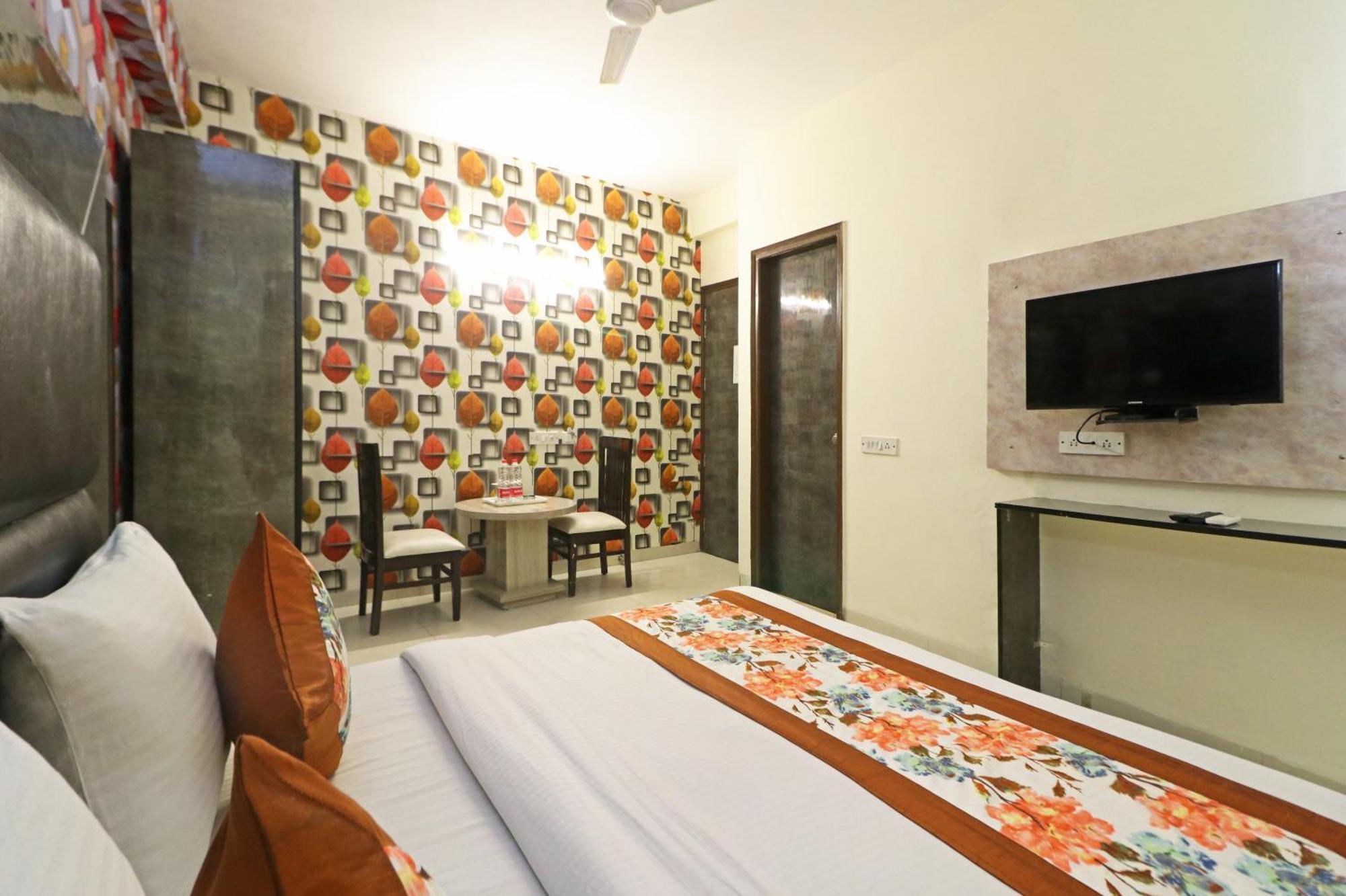 Hotel Hsp Plaza Új-Delhi Kültér fotó