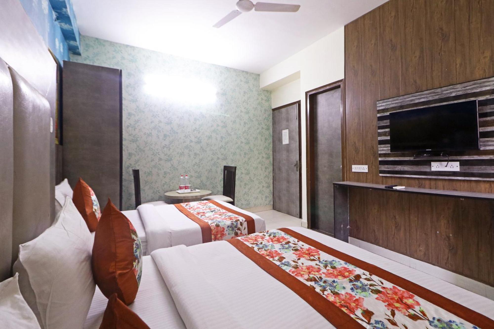 Hotel Hsp Plaza Új-Delhi Kültér fotó