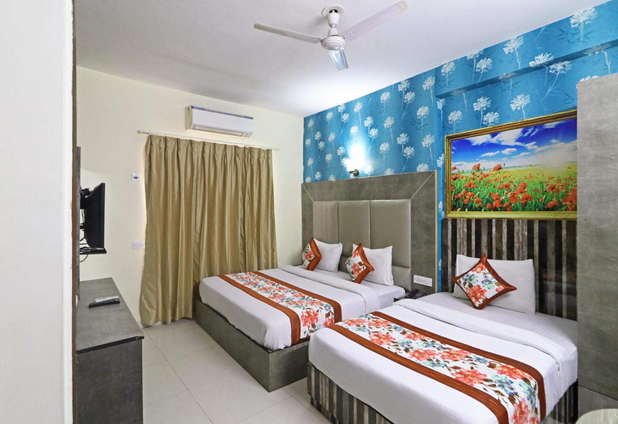 Hotel Hsp Plaza Új-Delhi Kültér fotó