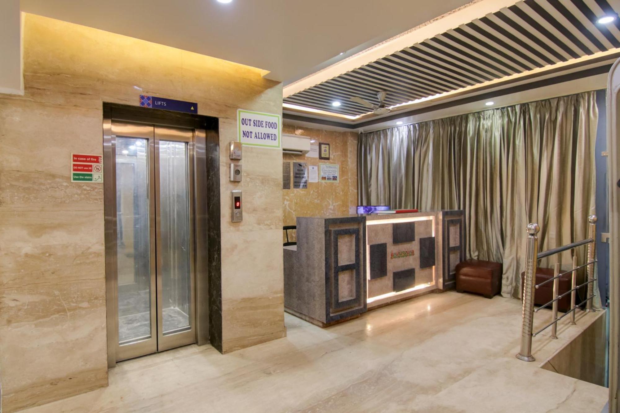 Hotel Hsp Plaza Új-Delhi Kültér fotó